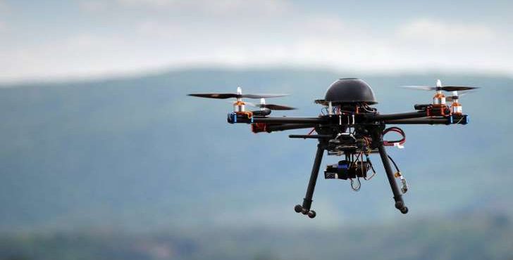 Imagem de Drones monitorando em situações de risco