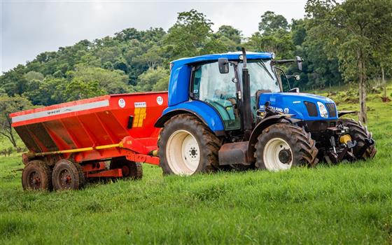 Imagem Trator a Biometano New Holland