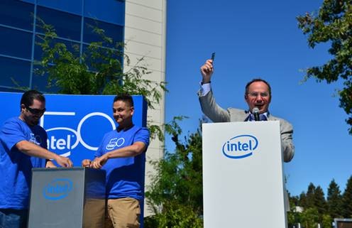 Intel Optame na cápsula do tempo para daqui a 25 anos