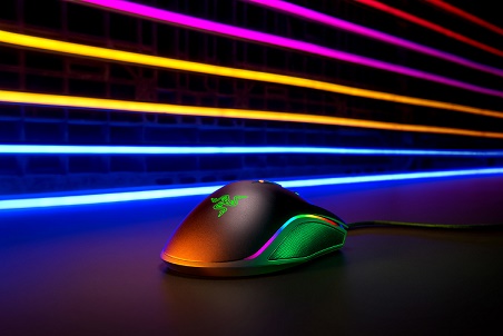 Outra vista do mouse visite https://www.razer.com/gaming-mice/razer-mamba-elite 