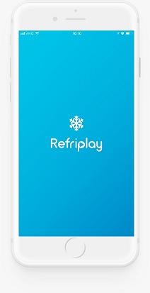 Um smartphone com o logo do Refriplay