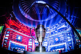 Taça na arena Intel Extreme Masters