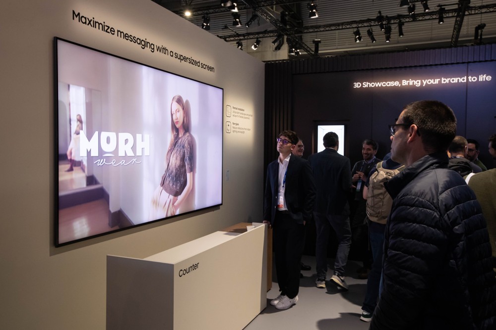 Demonstra&ccedil;&atilde;o do display QHFX de 115 polegadas